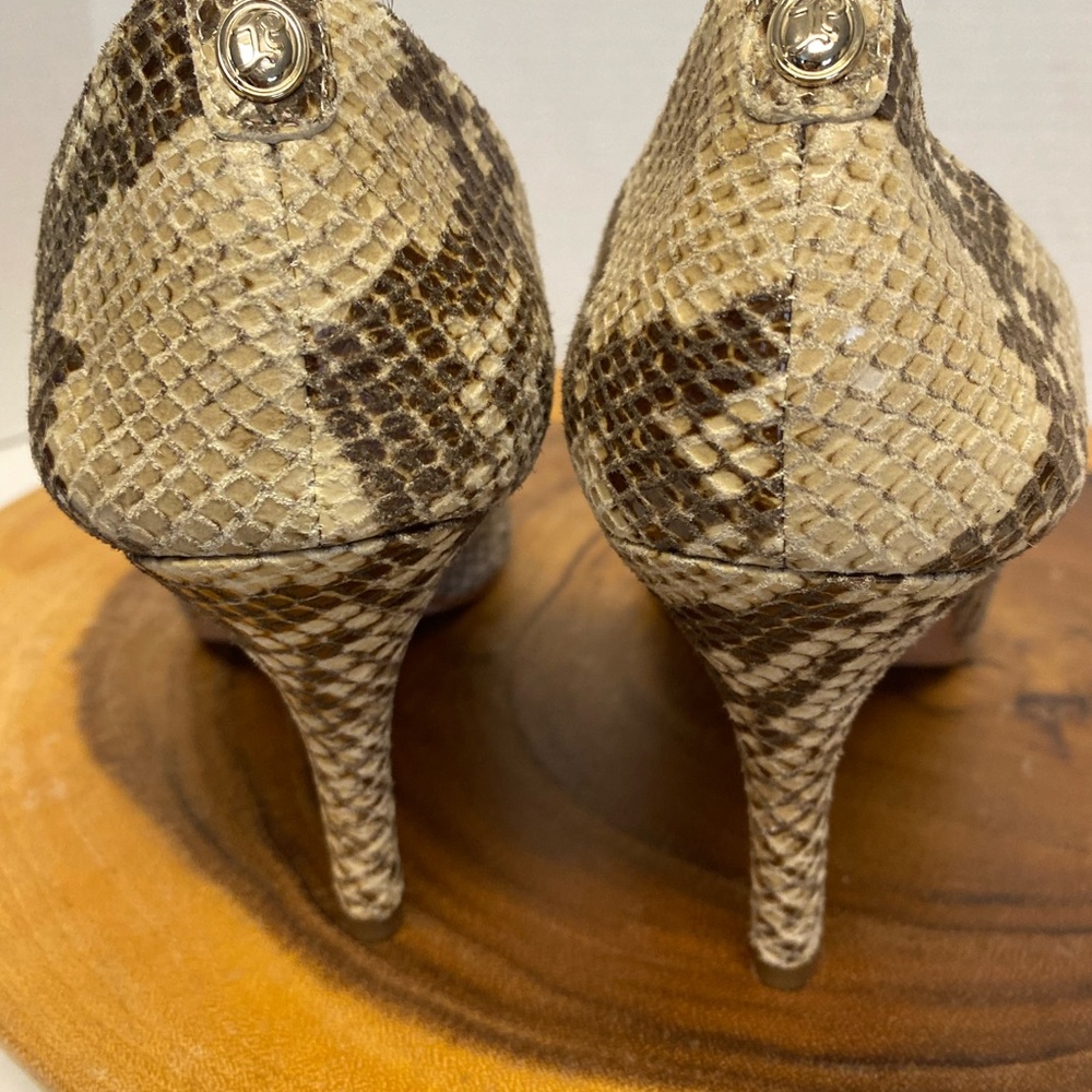 Ivanka Trump Snakeskin Peep Toe Leather Heels - Picture 6 of 8